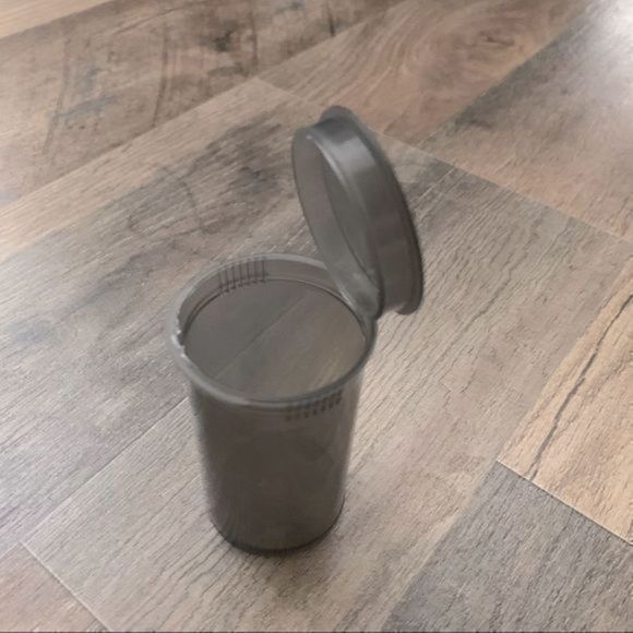 New 10 Pack Squeezetops Transparent Containers - Picture 10 of 11